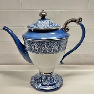 BOMBAY Coffee Blue & White with Platinum Silver